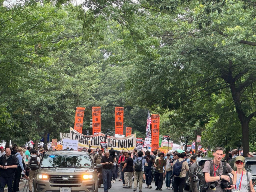 front of march Coco Das